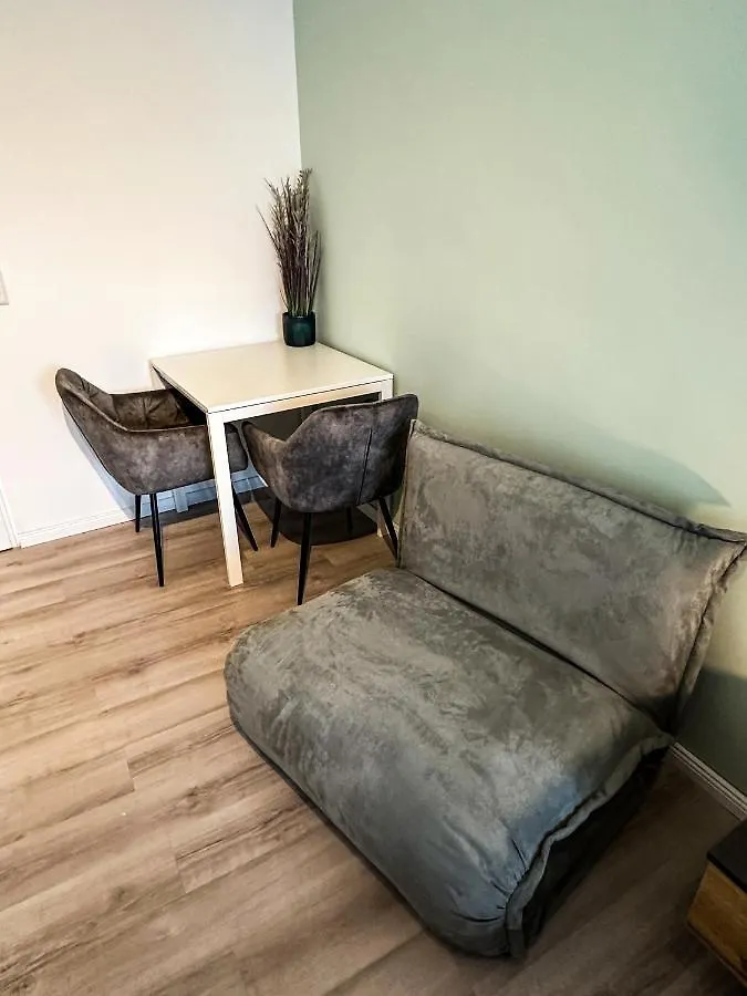 Apartment Fuer 3 Gaeste Mit Kostenlosen Parkplaetzen Und Lift Hannover
