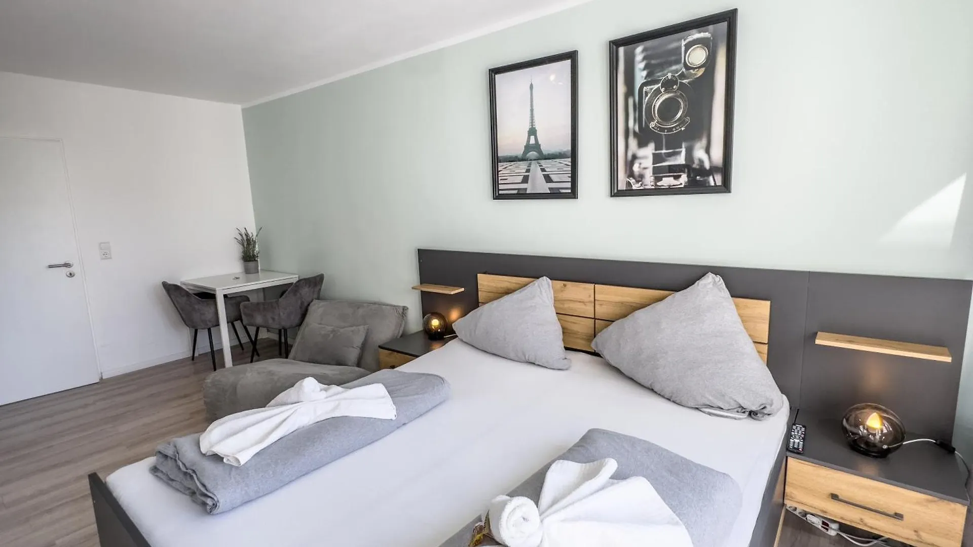 Apartment Fuer 3 Gaeste Mit Kostenlosen Parkplaetzen Und Lift Hannover Germany